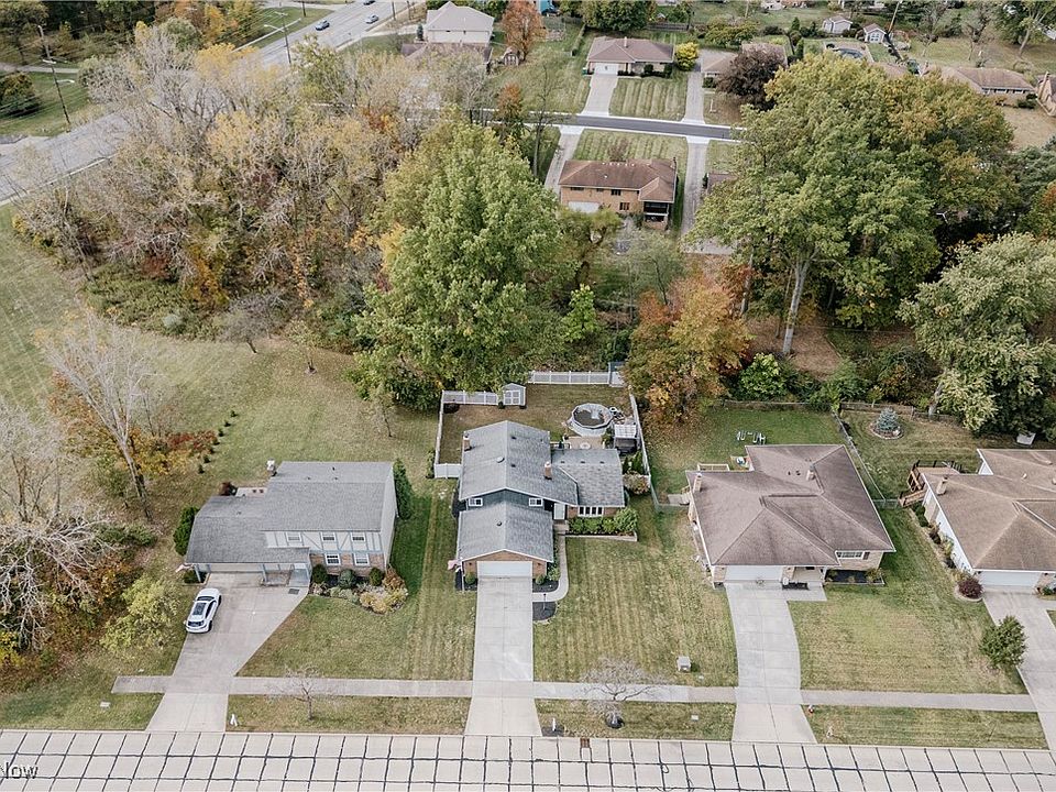 5870 N Crossview Rd, Seven Hills, OH 44131 | Zillow