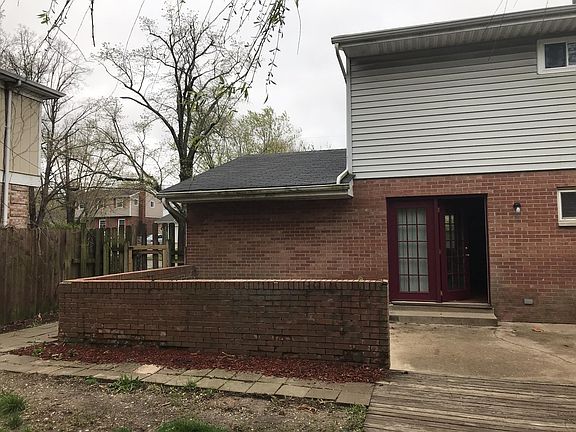 2nd image of 11894 Cedarcreek Dr