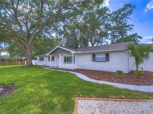 1722 S Mulrennan Rd, Valrico, FL 33594