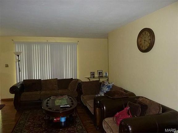 5th image of 9605 Huron Dr