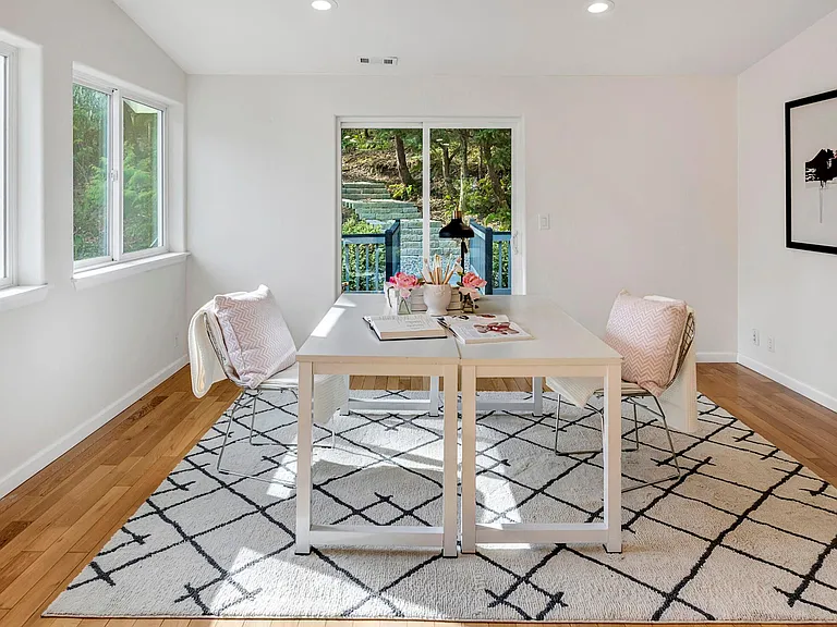 535 SW Ellerwood St #B — Photo 32