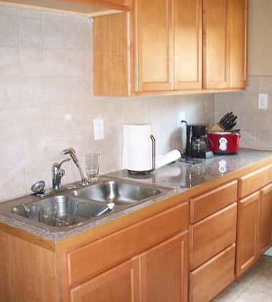 4th image of 3015 31st Ave S