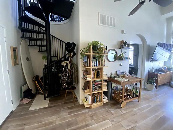 3rd image of 3957 30th St Unit 522