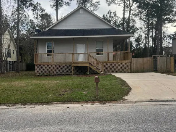 802 Deer Trail Ln, Pass Christian, MS 39571