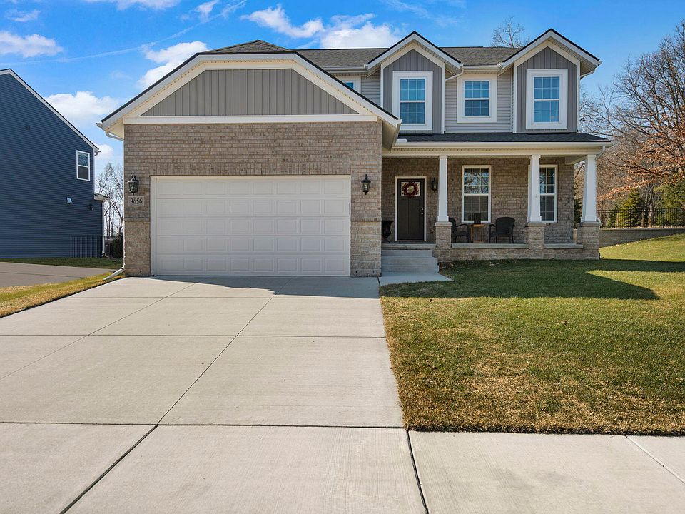 1st image of 9656 Willow Oak Dr