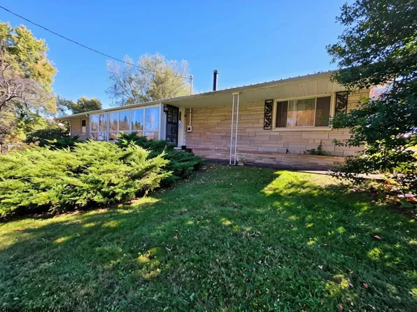 300 N Toy St, Terra Alta, WV 26764
