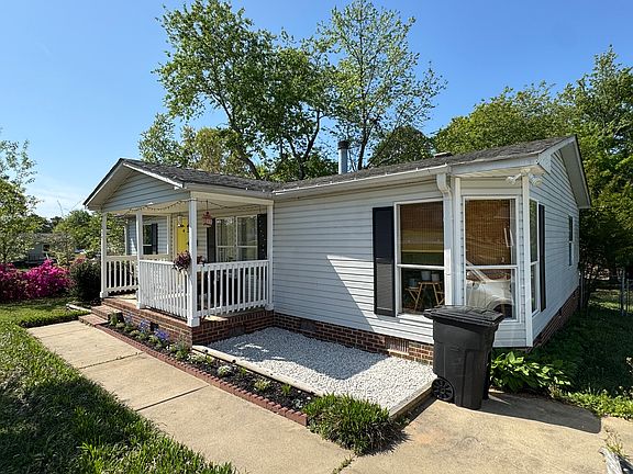 3rd image of 1357 Heritage Way