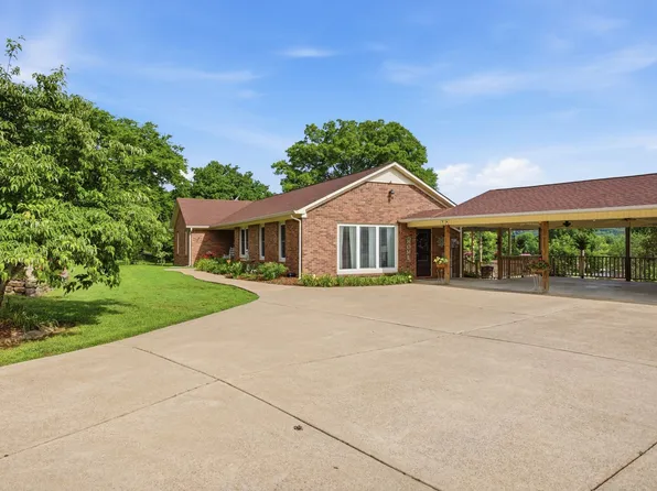 750 Mountain View Dr, Pulaski, TN 38478