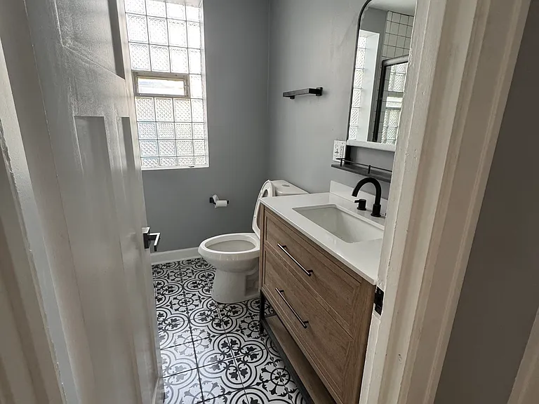 1305 N Austin Blvd #1 — Photo 7