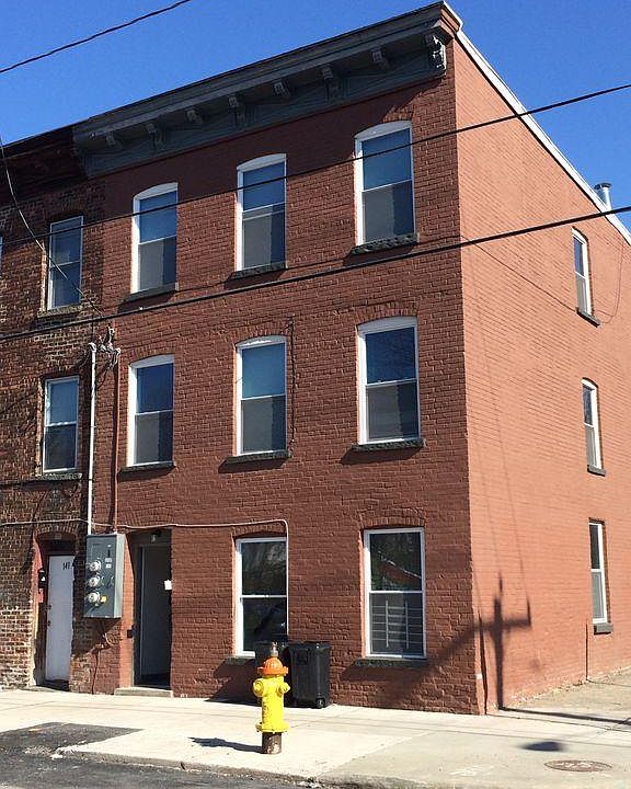 1st image of 143 William St #2
