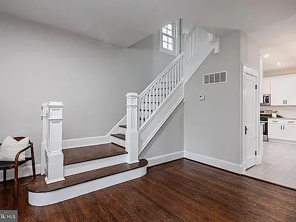 5603 Merville Ave — Photo 5