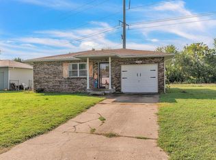 2520 E 25th Ct, Joplin, MO 64804