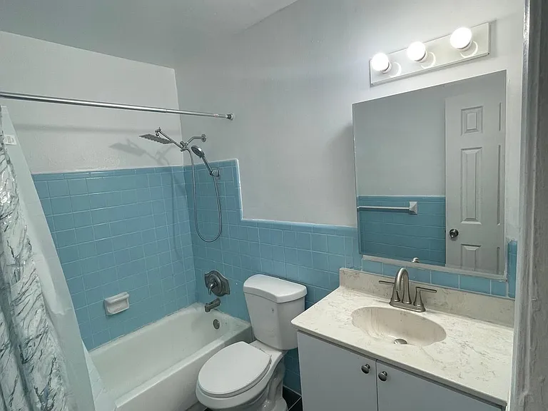 6400 NE 18th Ave #14 — Photo 15