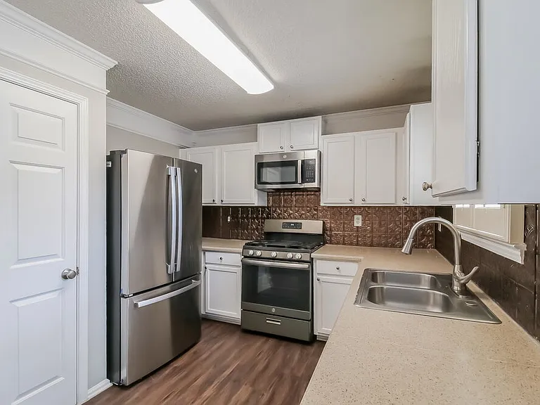 459 Pecan Wood Cir — Photo 8