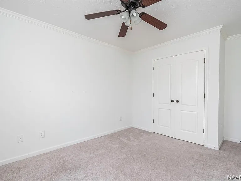 8725 Lindsey Ln — Photo 20