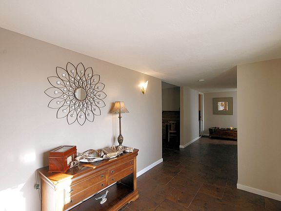 Enty foyer