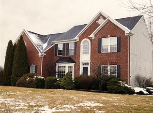 5188 Smith Ct, Sheffield Village, OH