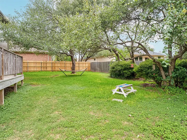 6630 Hillside Terrace Dr — Photo 27