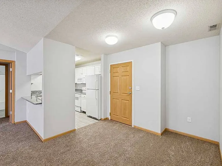 Pinebrook Apartments — Photo 108