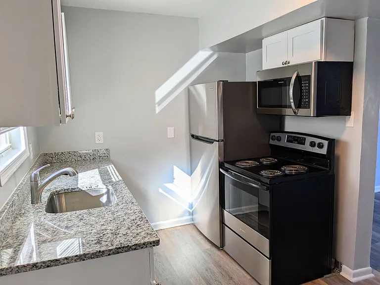 Park Northside Apartments — Photo 36