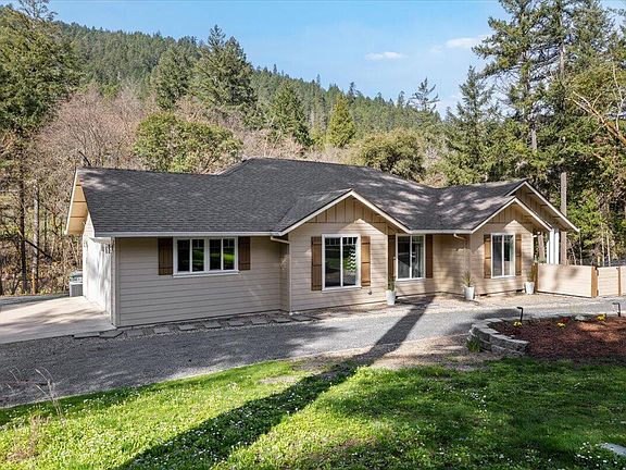 4th image of 790 Savage Creek Rd