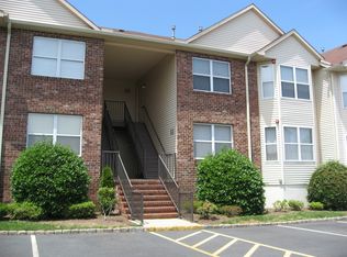 21 Claire Ct, East Hanover, NJ 07936