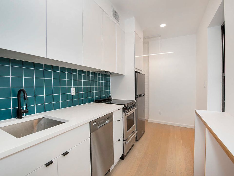 1st image of 487 Clinton Ave #3DD