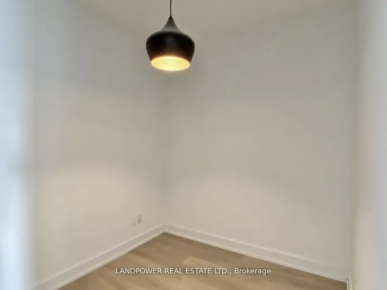 128 Fairview Mall Dr #901 — Photo 12