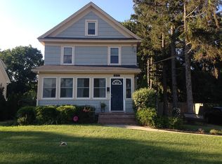 35 Sycamore St, Patchogue, NY 11772