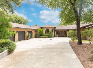 1073 Pinnacle View Dr, Kerrville, TX 78028