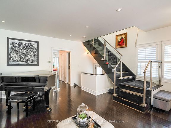4th image of 137 Parkview Ave