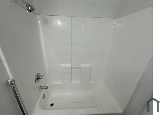641 E 27th St #105 — Photo 22