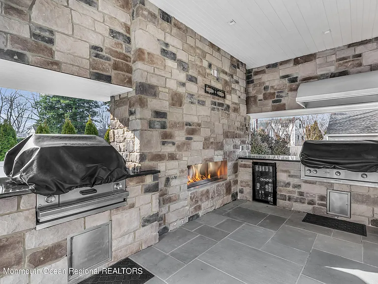 502 Brighton Ave — Photo 68