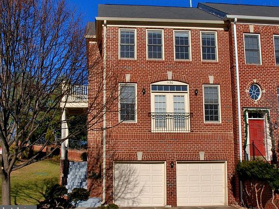 2nd image of 1130 Regal Oak Dr