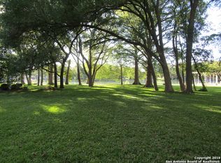 304 Turtle Ln, Seguin, TX 78155