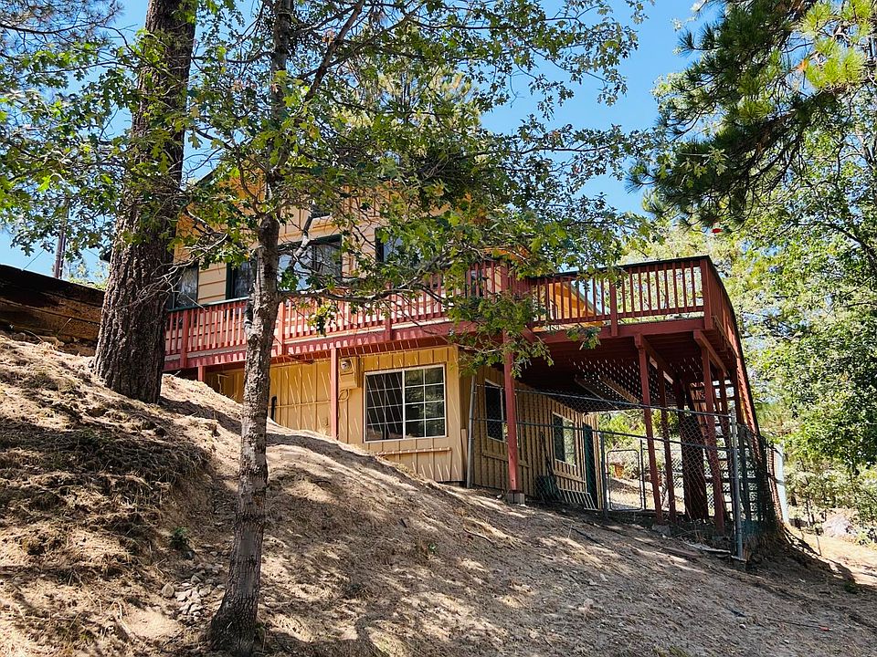 1st image of 2469 Oak Dr #2