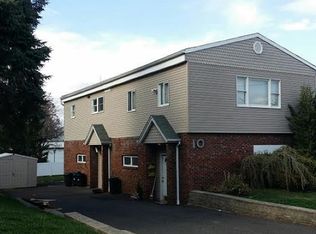10 Evergreen Ave, North Haledon, NJ 07508
