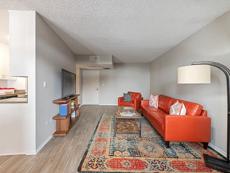 The Highland at Sherman Oaks — Photo 6