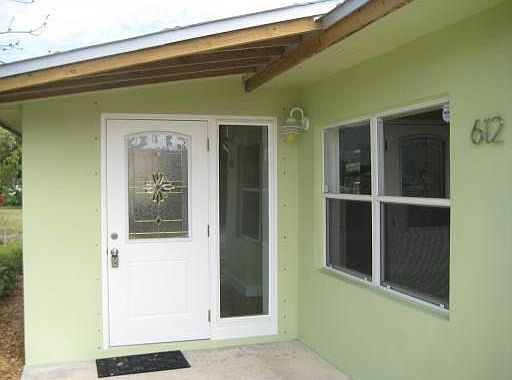 4th image of 612 NE 7th Ave