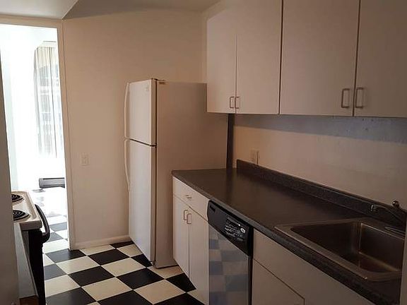 2nd image of 300 N State St APT 5623
