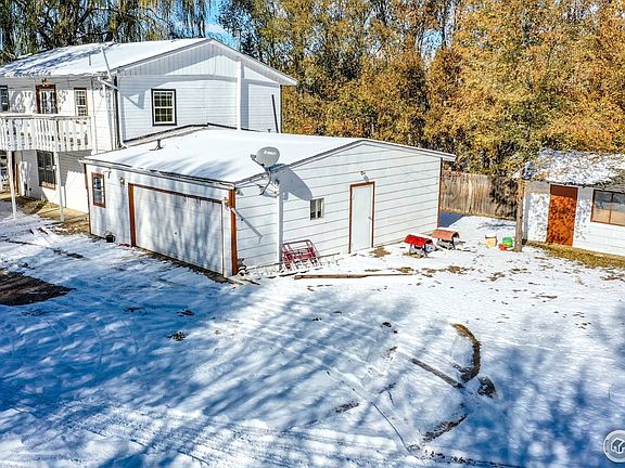 3rd image of 610 71st Ave