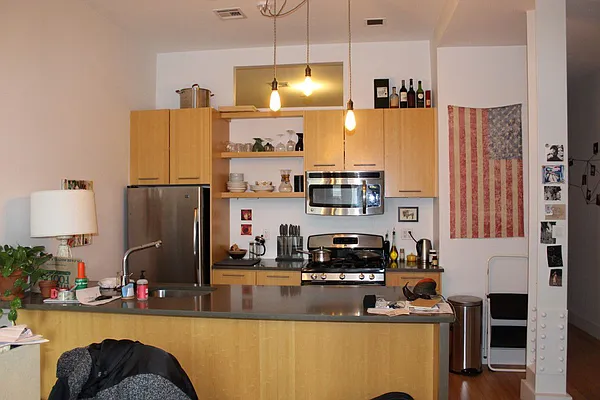 Rented by Premier Metro Realty Corp | media 17