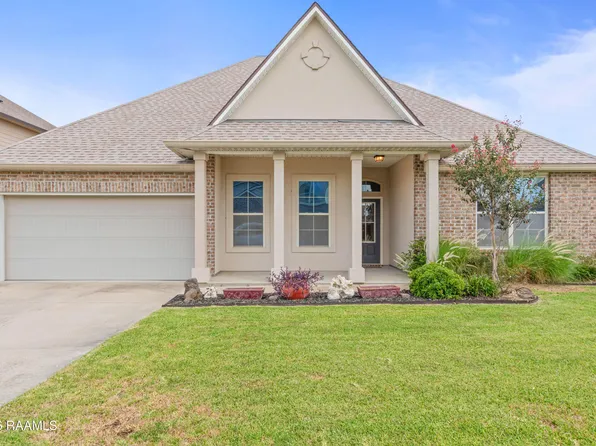 535 Cautillion Dr, Youngsville, LA 70592