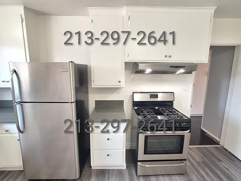 14355 Burbank Blvd #16 — Photo 9