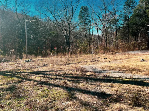 602 Stonegate Dr, Burnside, KY 42519