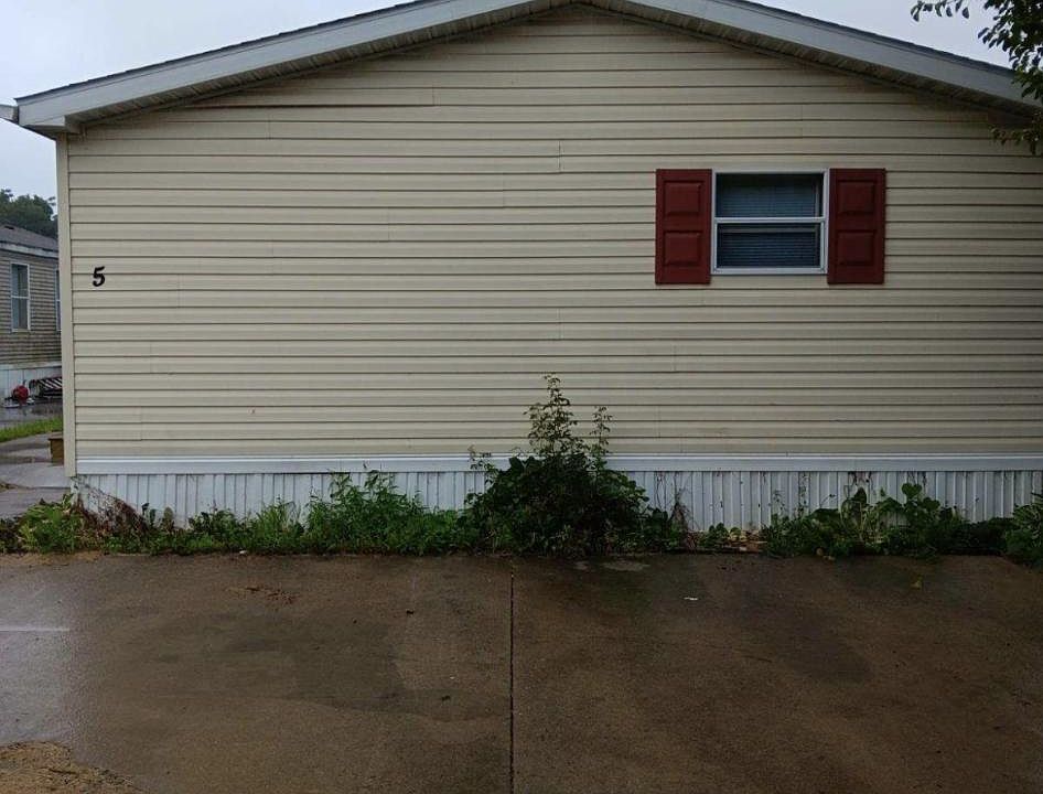 1st image of 105 S 4th St Lot 5