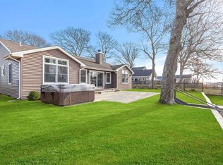16 Tarpon Rd, East Quogue, NY 11942