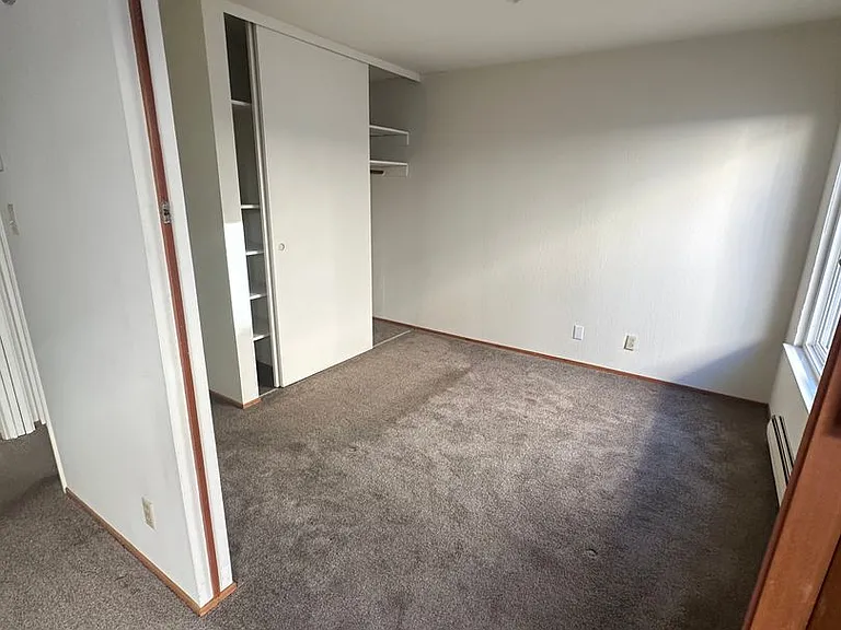 443 Lee St — Photo 14