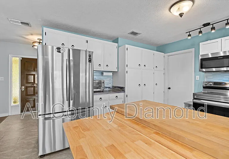136 Colina Cir — Photo 11
