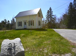31 Cross Road, Hancock, ME 04640